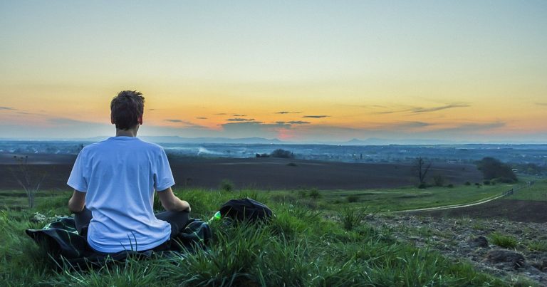 A espiritualidade ajuda na saúde mental