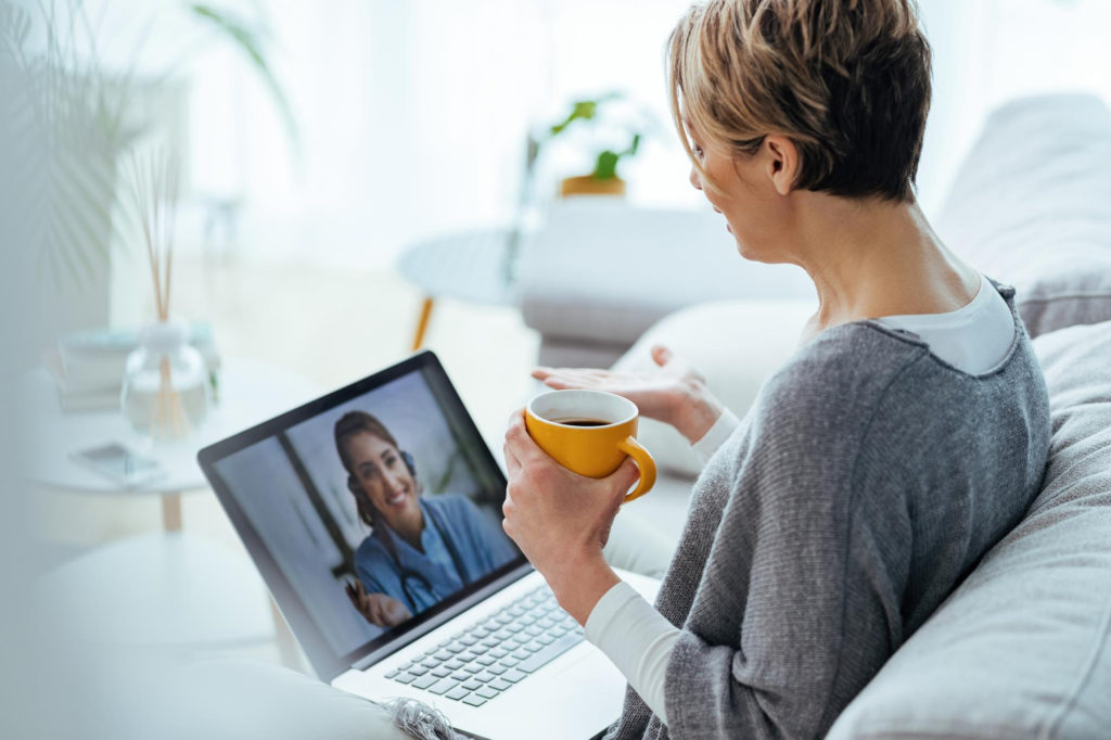 Psicoterapia online: desafios e benefícios no vínculo terapêutico